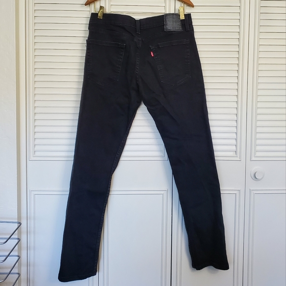 Men's black Levis - Picture 2 of 4